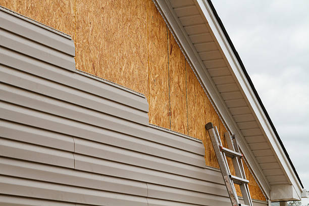 24/7 Emergency Storm Damage Siding Repair experts in Lake Milton, OH